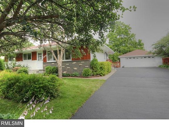 2nd image of 2114 McMenemy St N