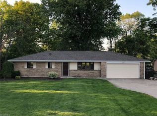 739 Navajo Trl, Macedonia, OH 44056