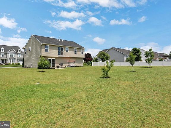 4th image of 1166 Dallas Dr