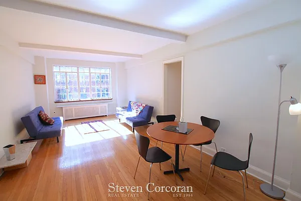 Sold by Steven Corcoran Real Estate | media 14