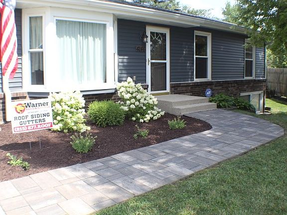 3rd image of 4246 Applewood Ct