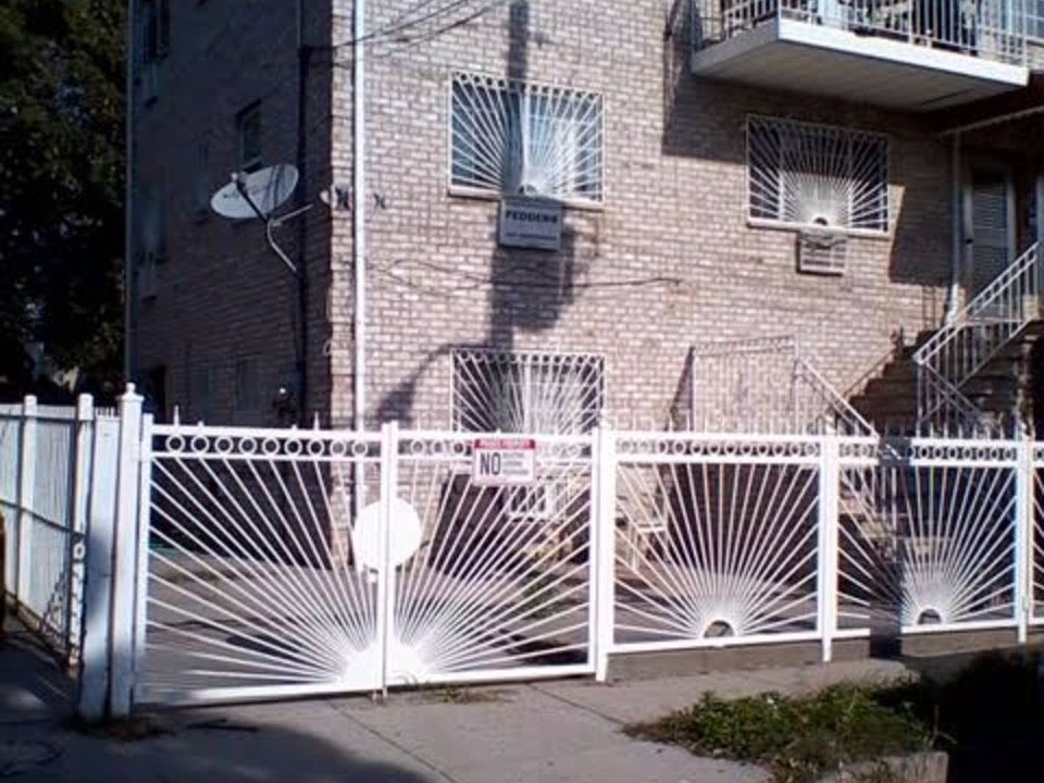 1st image of 2737 Lawton Ave