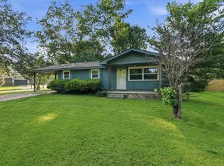 1312 Sunset Dr, Conway, AR 72034