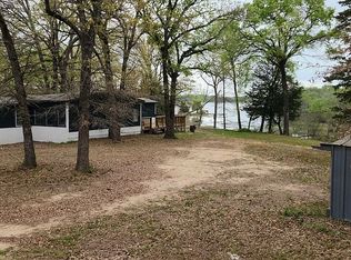 1399 Willow Dr, Wills Point, TX 75169