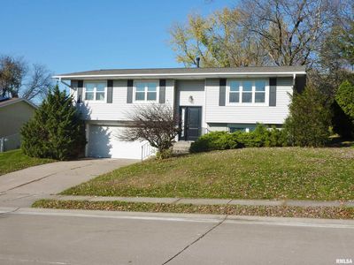 2510 W 44th St, Davenport, IA, 52806