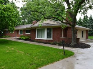 839 Helston Rd, Bloomfield Hills, MI 48304