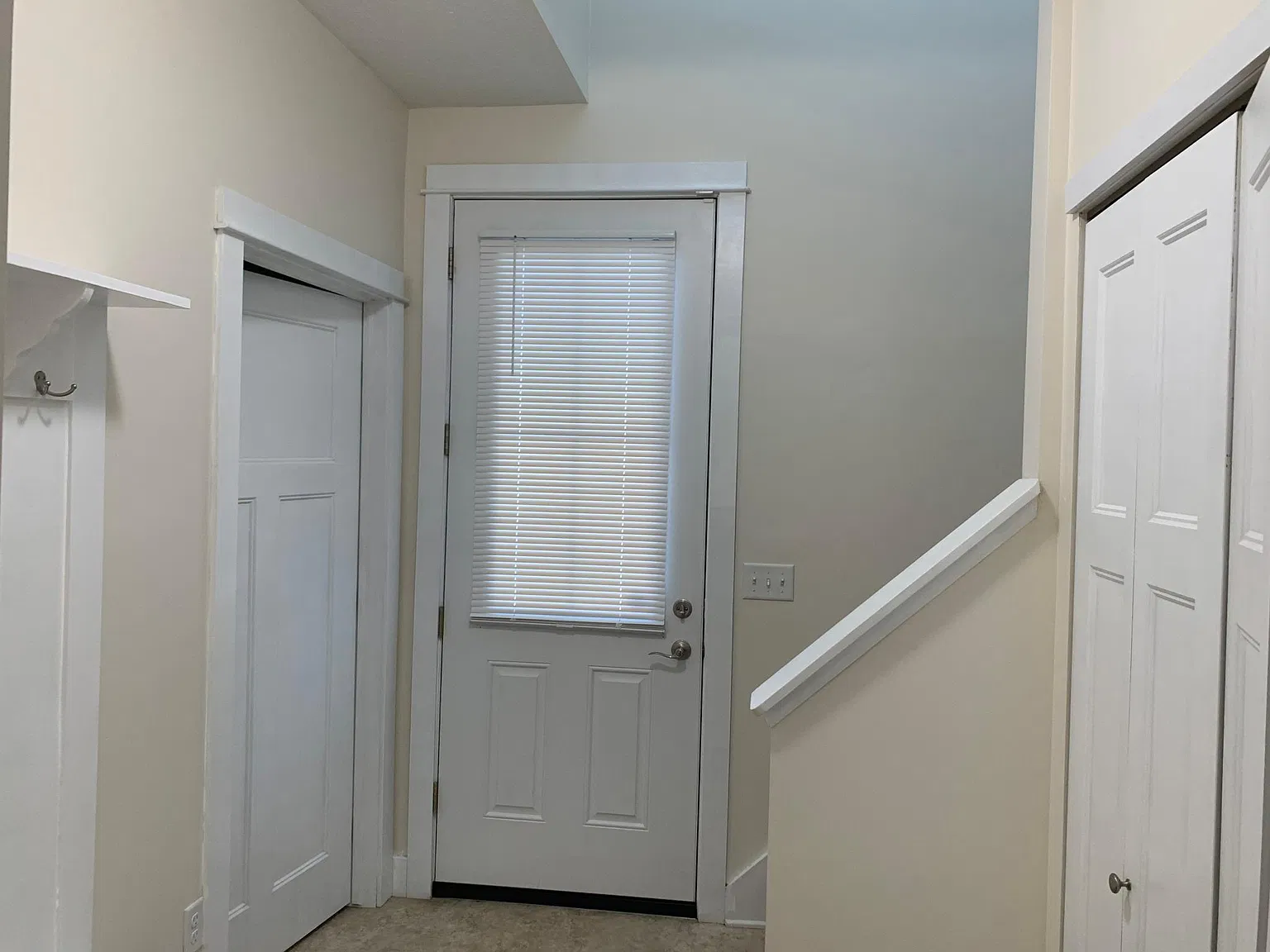 4 bed, 1360 sqft, $2,400 — Photo 4