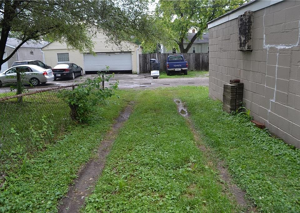 2nd image of 3626 Spann Ave
