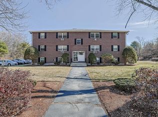 Richardson House Condominiums, North Chelmsford, MA 01863