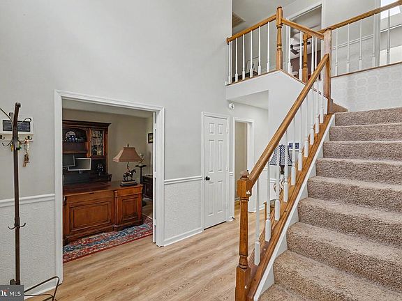 2nd image of 5000 York Ct