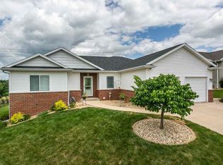 5340 Park Pl, Dubuque, IA 52002