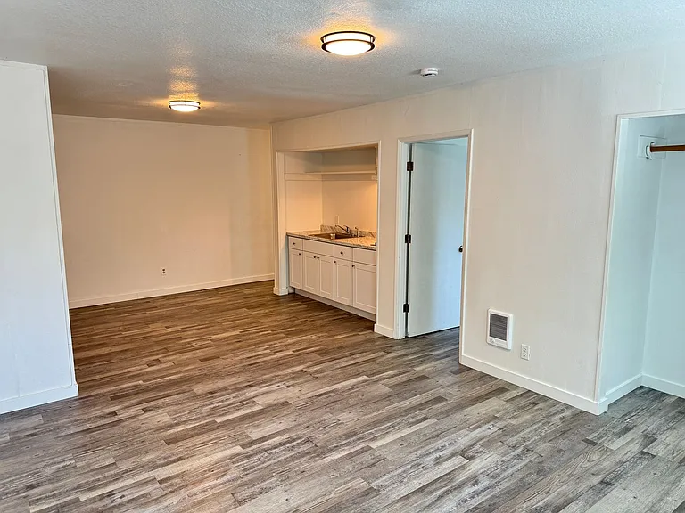 3358 Richard Ave — Photo 16