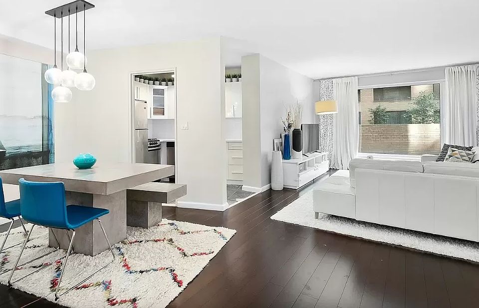 1st image of 200 Central Park S #3FF