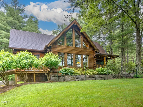 105 Valerie Ln, Canadensis, PA 18325