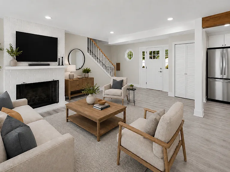 450 Danbury Rd — Photo 2