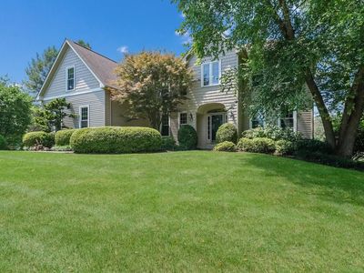 33 N Iroquois Ln, Chester Springs, PA, 19425
