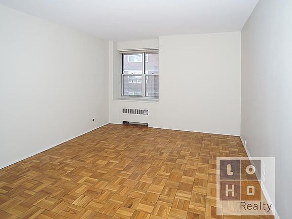 3rd image of 573 Grand St APT D904