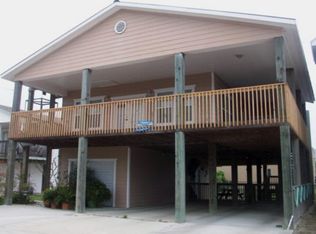 104 W Olive St, Port o connor, TX 77982