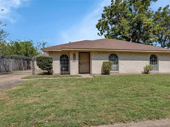 7006 Trail Valley Way, Houston, TX 77086
