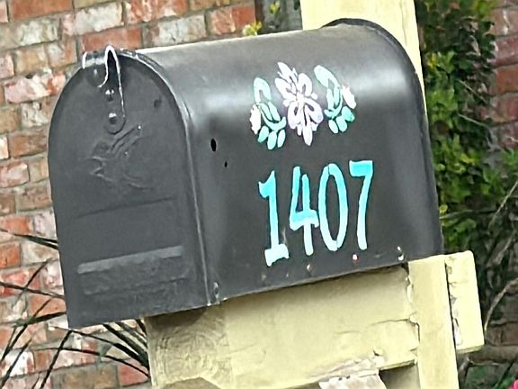 5th image of 1407 E Baker Rd