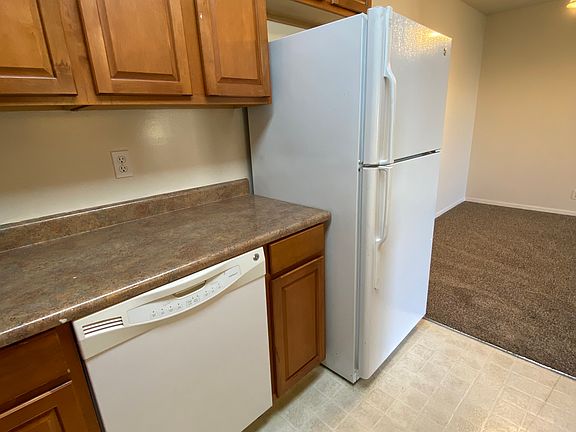 4th image of 125 Gardenside Dr APT 306