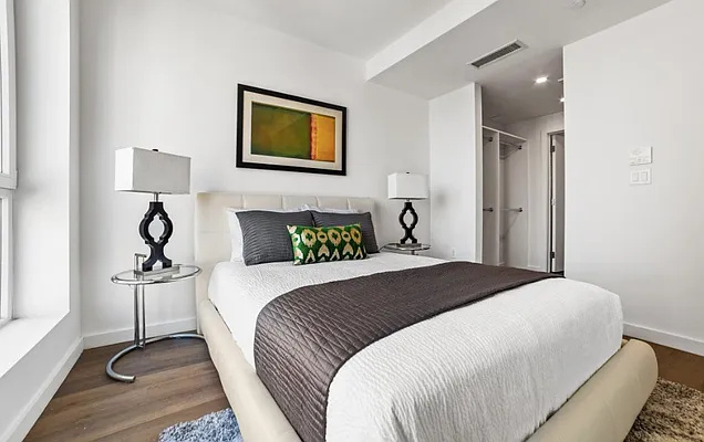 Rented by Compass | media 21