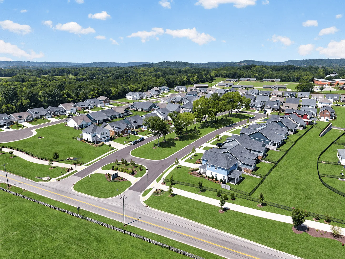 Chartwell Commons at Beechcroft — Photo 1