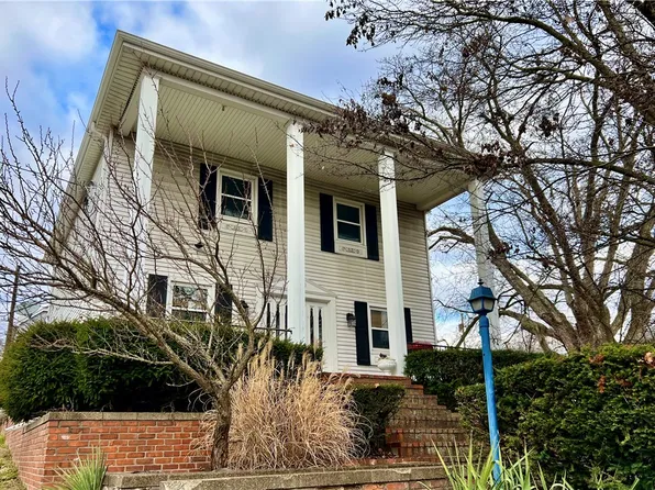 400 Elwyn Ave, Springdale, PA 15144