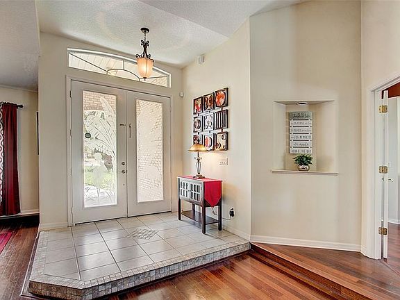 5th image of 12202 Rambling Oak Blvd