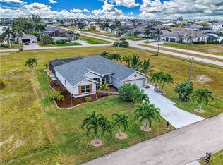 1605 NW 43rd Ave, Cape Coral, FL 33993