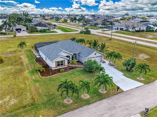 1605 NW 43rd Ave, Cape Coral, FL 33993
