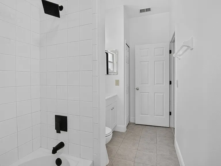 121 Aurelia Ct — Photo 21