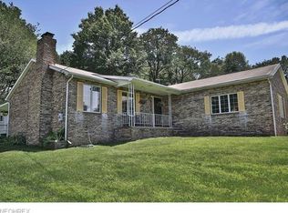 3603 Charleston Dr, Akron, OH 44319