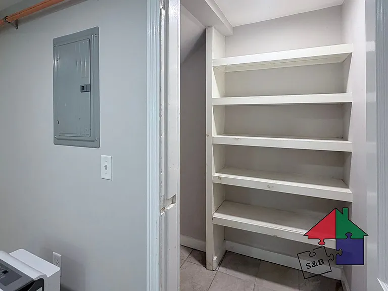 110 Northfield St — Photo 5