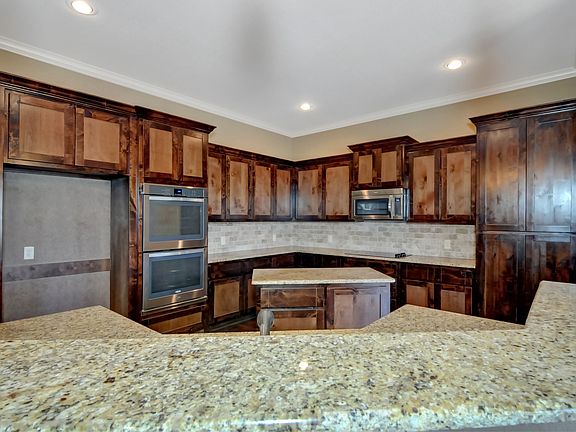 4th image of 4090 Hackberry Cir
