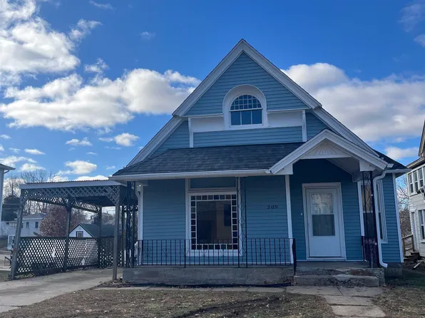 209 S 8th St, Burlington, IA 52601