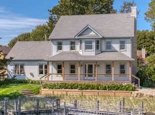 980 Manhasset Ave, Greenport, NY 11944