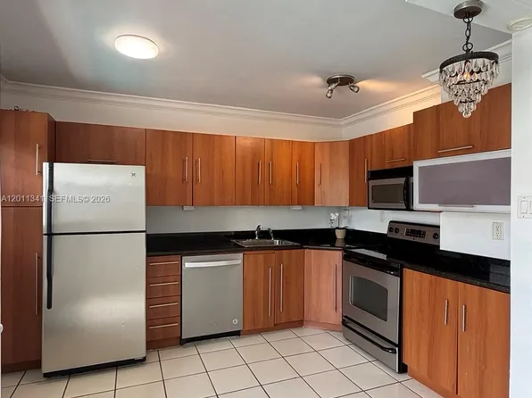 820 Salzedo St APT 202, Coral Gables, FL 33134