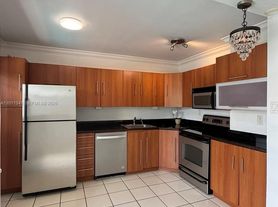 820 Salzedo St, Coral Gables, FL