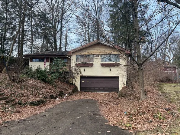 350 Mowry Dr, Pittsburgh, PA 15236