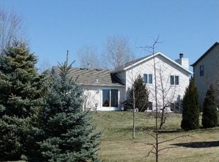 725 Overlook Ter, De Forest, WI 53532