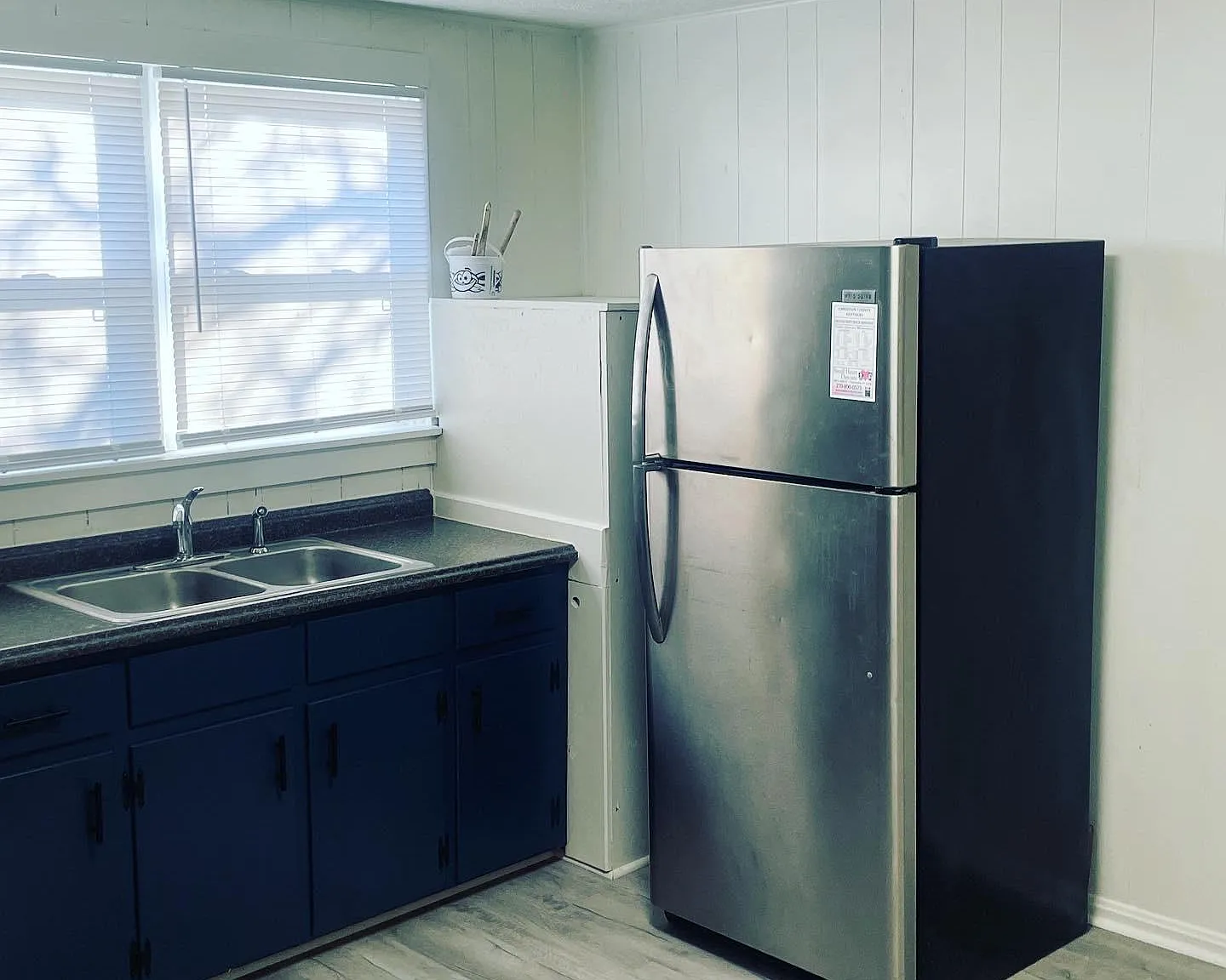 800 Sanderson Drive — Photo 2
