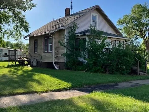 127 N Elm St, Hebron, ND 58638
