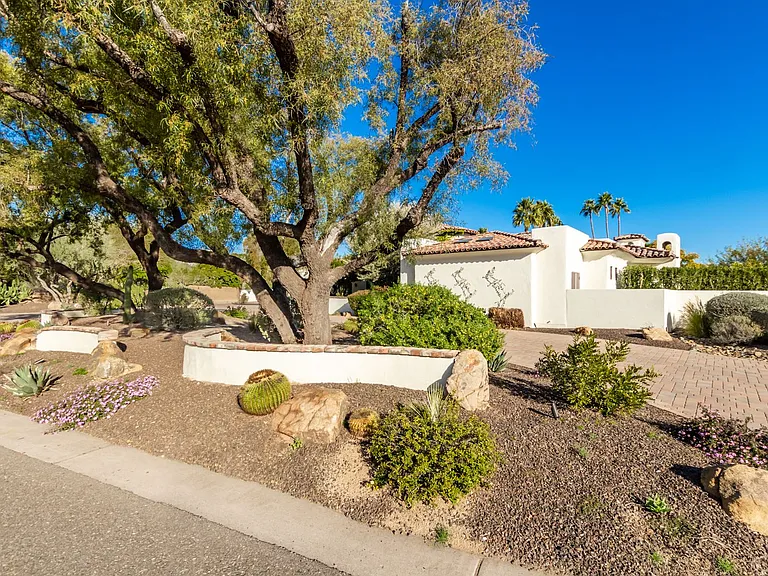 6708 E San Miguel Ave — Photo 7