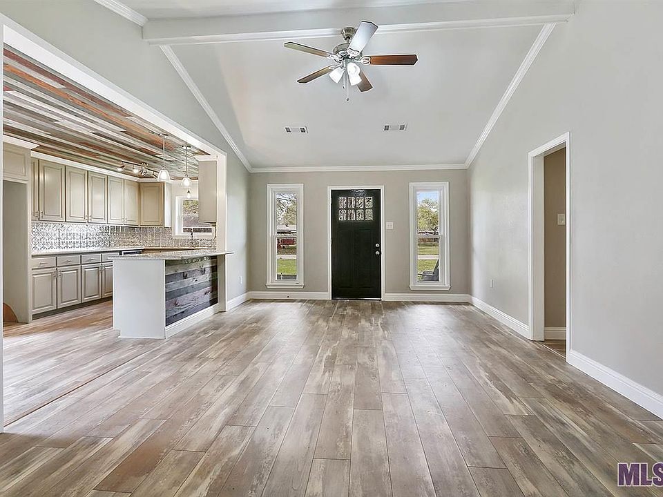 1st image of 26078 Windsong Dr