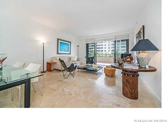 3rd image of 251 Crandon Blvd APT 528