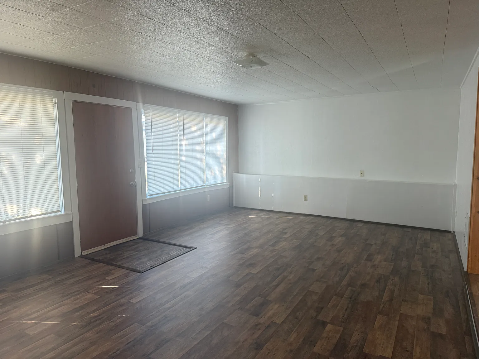 2 bed, $1,100 — Photo 4