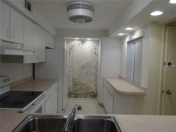 2nd image of 14130 Rosemary Ln APT 3109