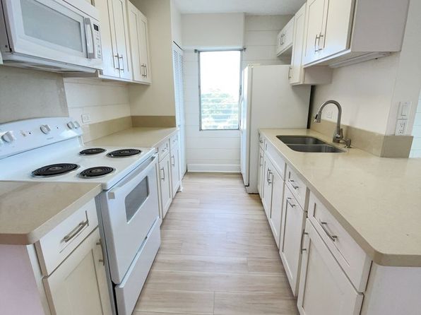 633 Nalanui St APT 313