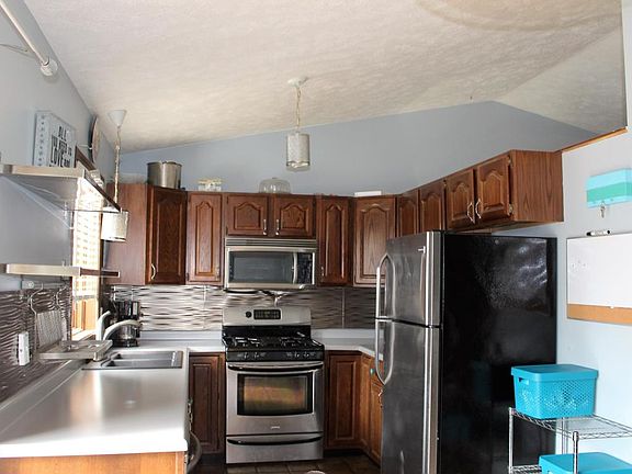 2nd image of 842 59th St SE